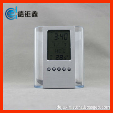 Fashion pen container digital clock